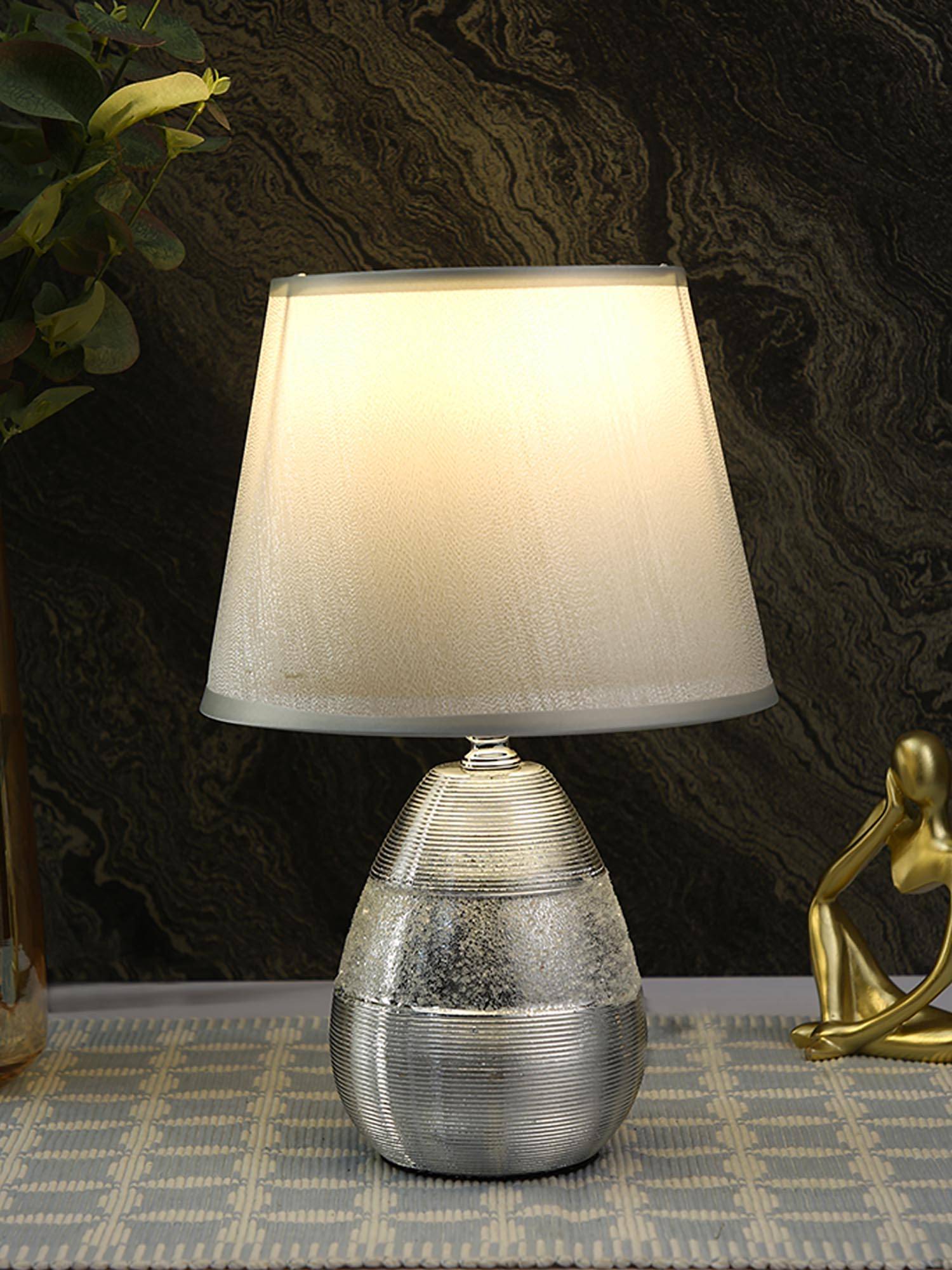 Tayhaa Silver Aura Elegance Table Lamp