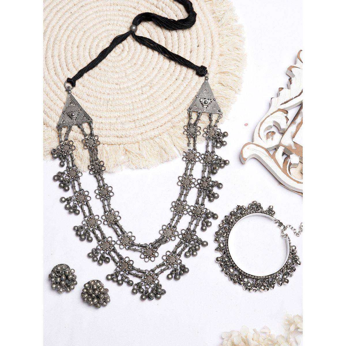 Teejh Ubika Silver Oxidised Jewelry Gift Set