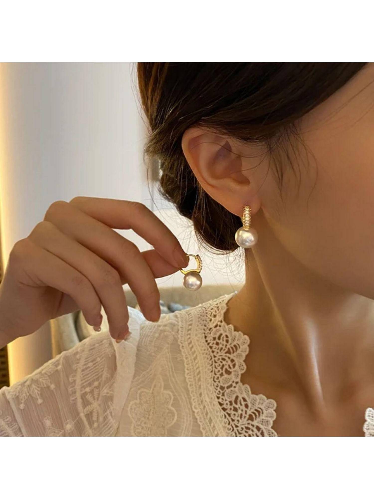 ESTAILO FASHION Pearl Of Wisdom White Earrings