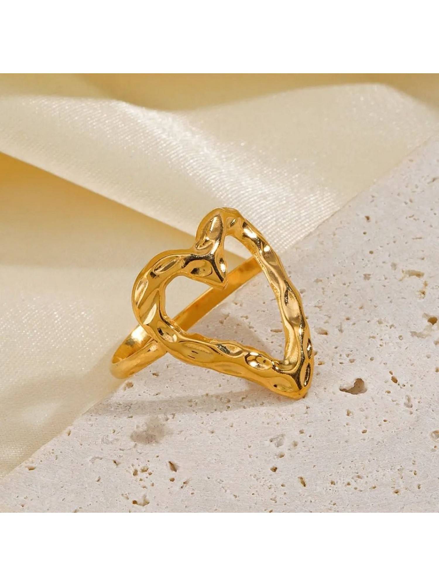 ESTAILO FASHION Open Heart Gold Ring Gold