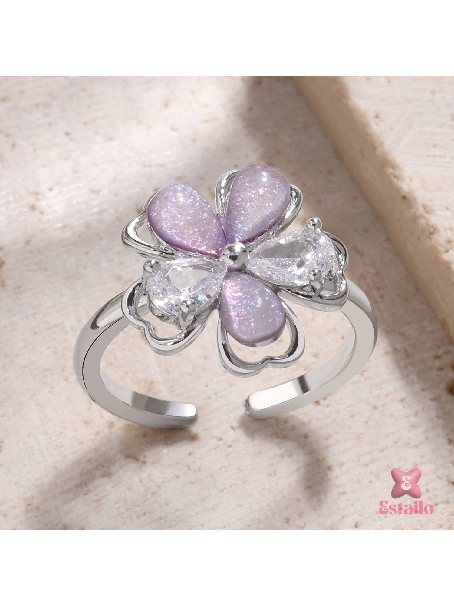 ESTAILO FASHION Whirlwind Blossom Ring Silver
