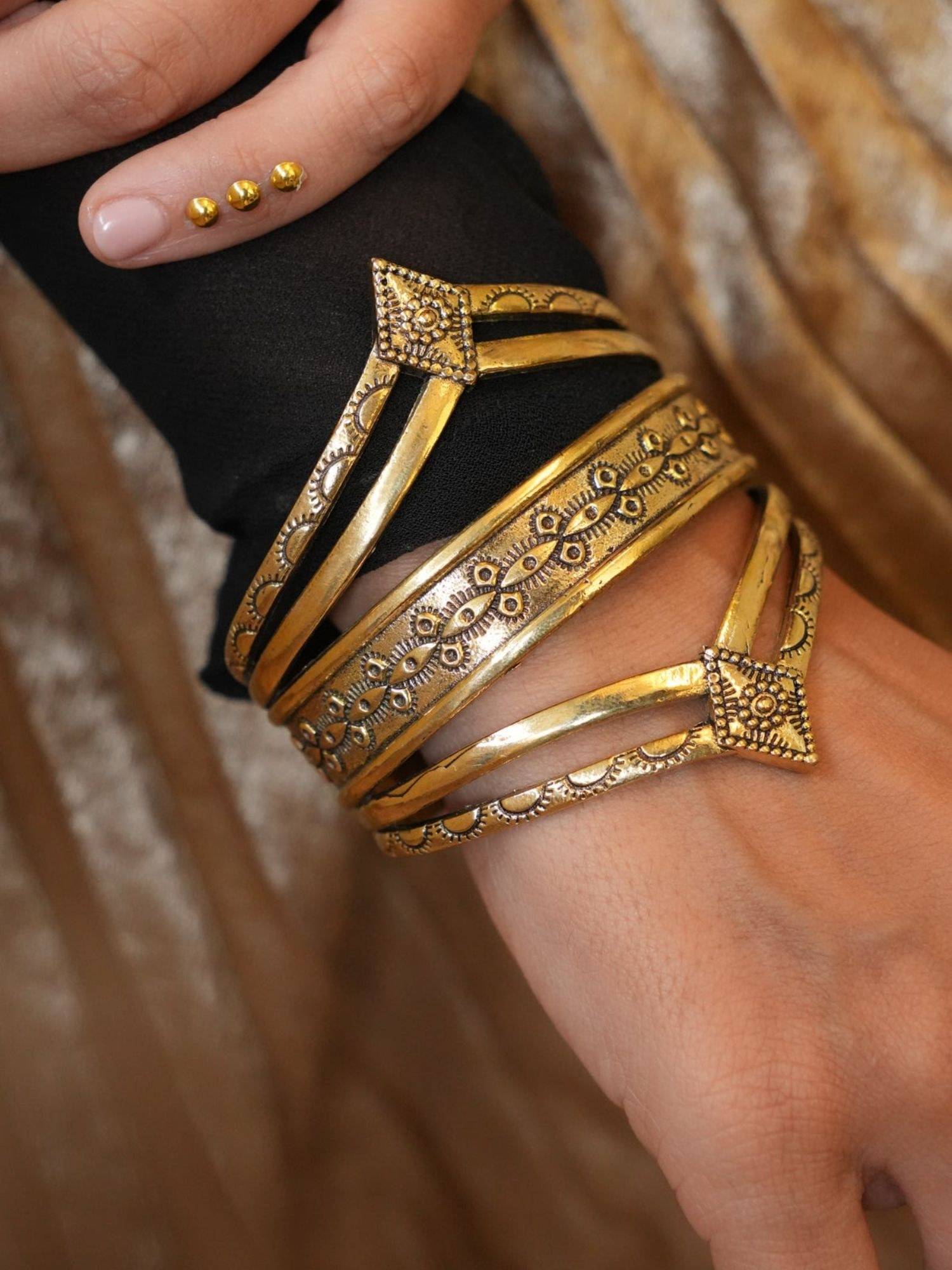 SOUL WORKS Hossana Brass Cuff
