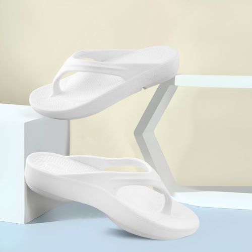 Buy Red Tape Women'S Thomes White Flipflops Online