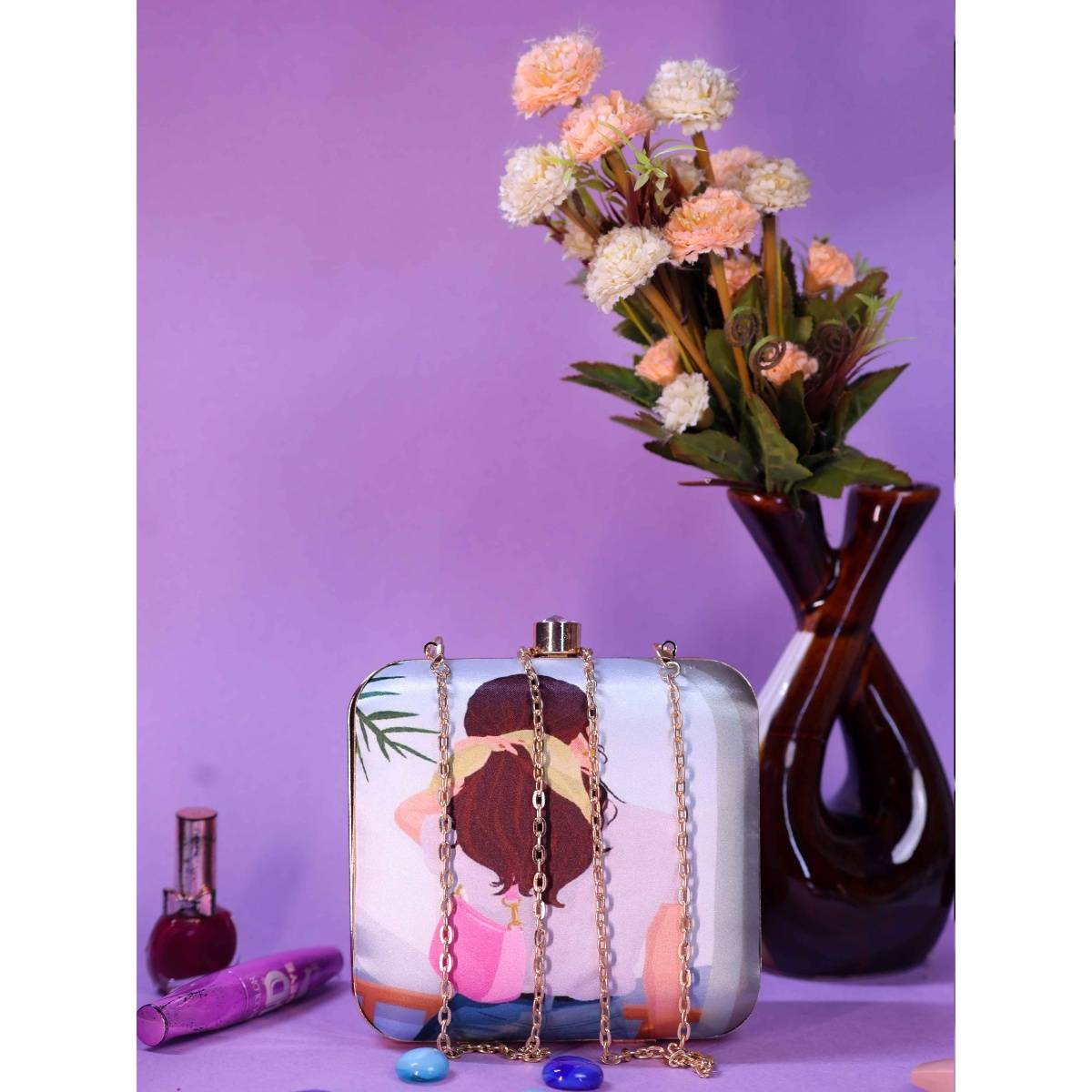 SWISNI Women Multi-Color Digital Printed Clutch