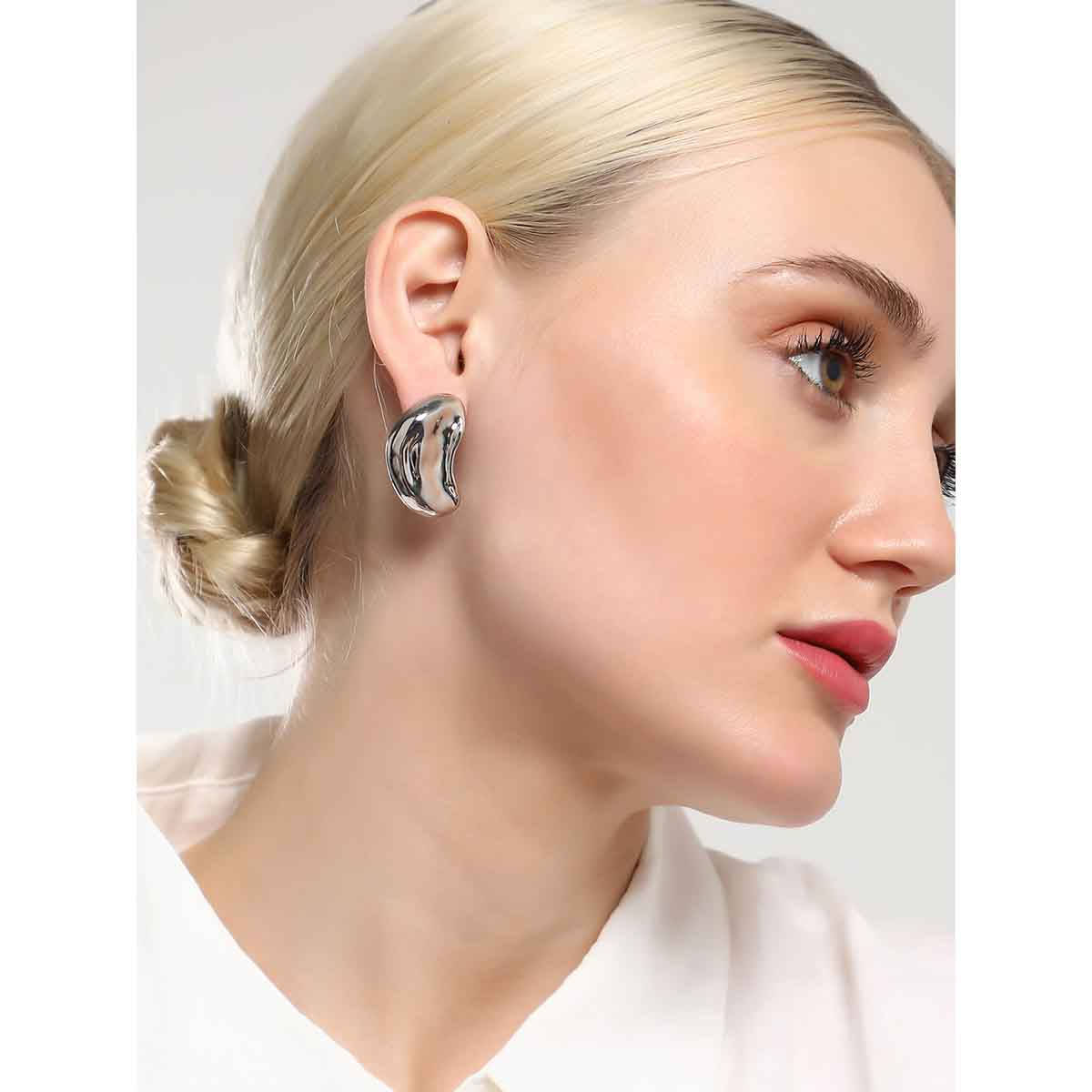 SOHI Womens The Silver Dented Bean Stud Earrings