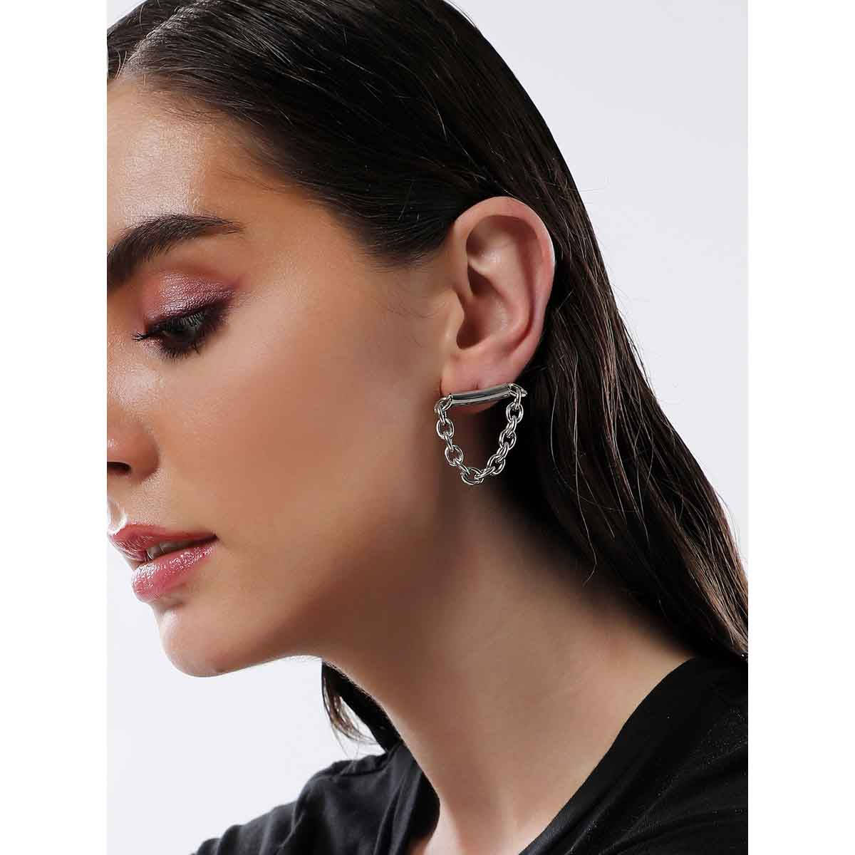 SOHI Womens Silver The Chain Bar Drop Earrings