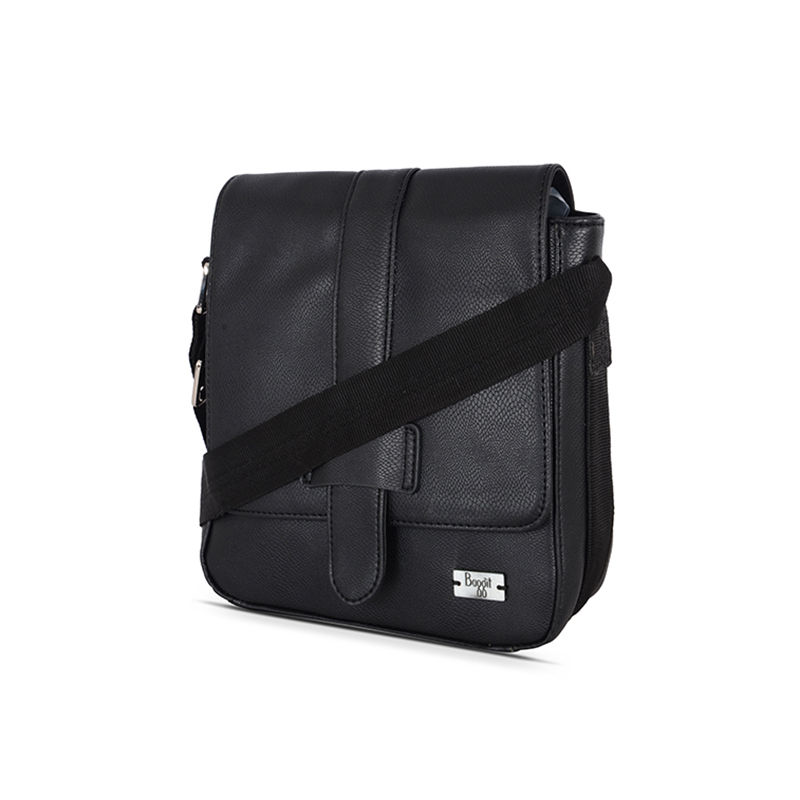 Baggit men's best sale sling bag