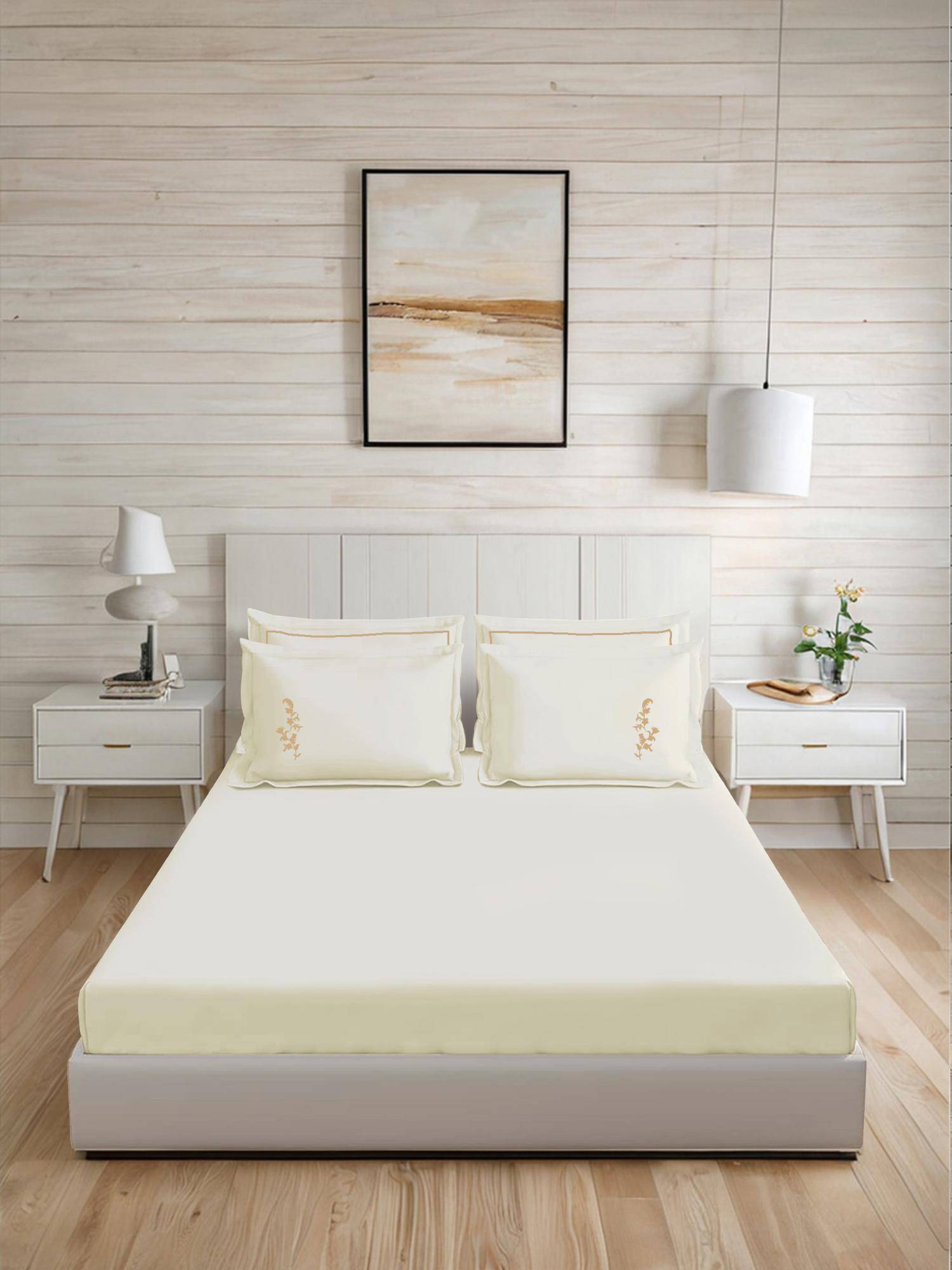 LANE LINEN 300TC Super King Cotton Bedsheet With 2 Pillow Covers - Off White