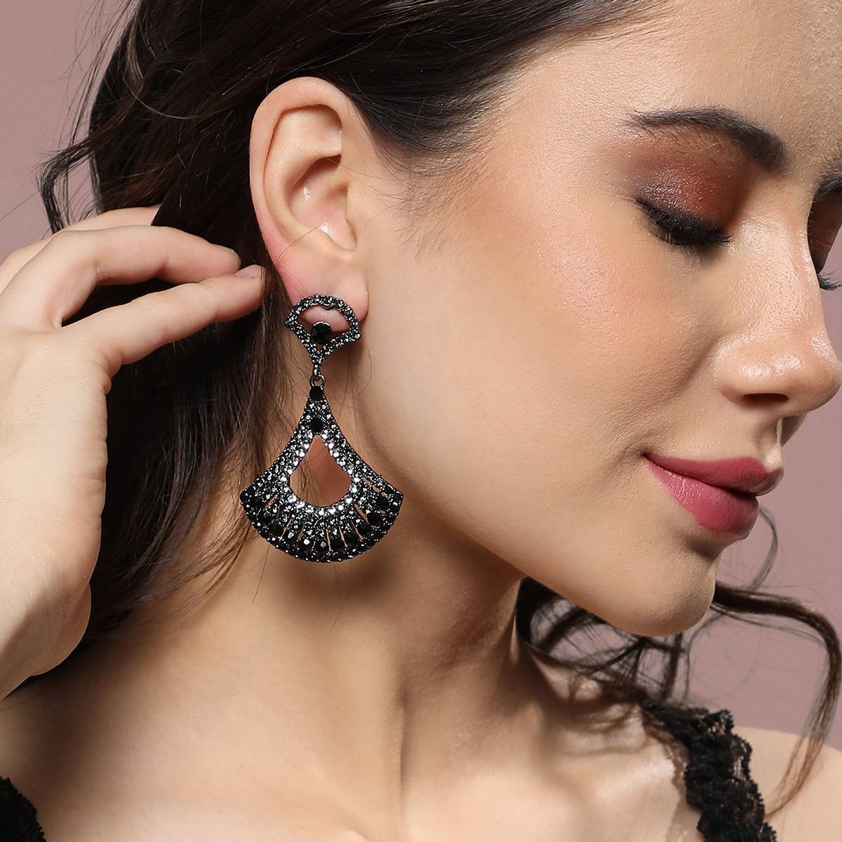 SOHI Women Embellished Bow Drop Earrings