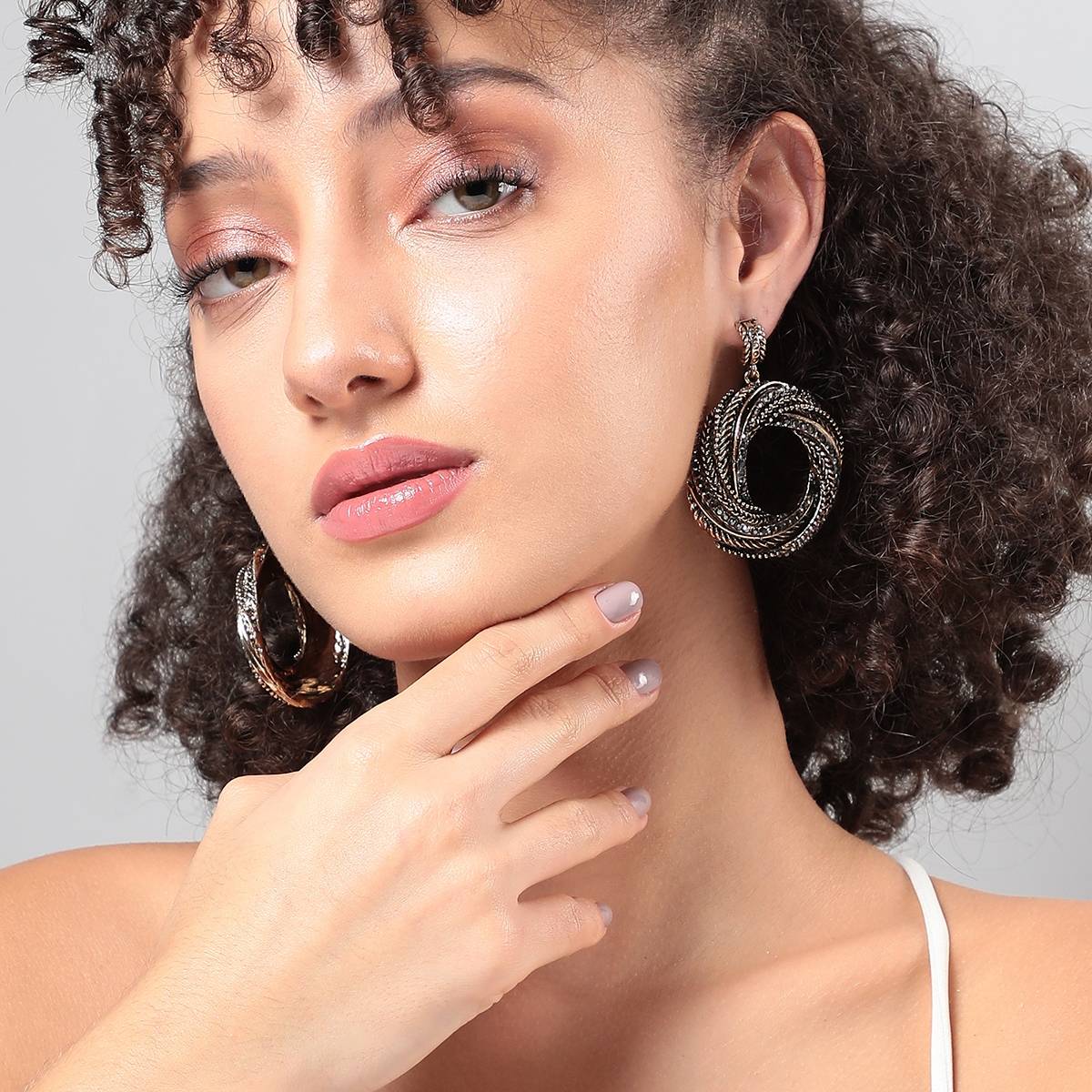 SOHI Women Golden Gleam Drop Earrings