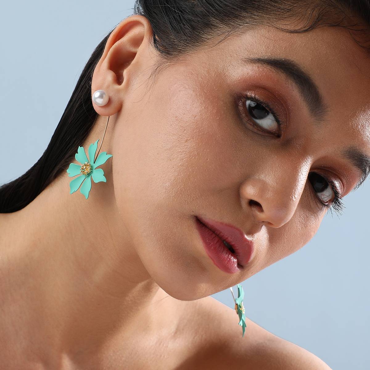 SOHI Women Floral Symphony Drop Earrings