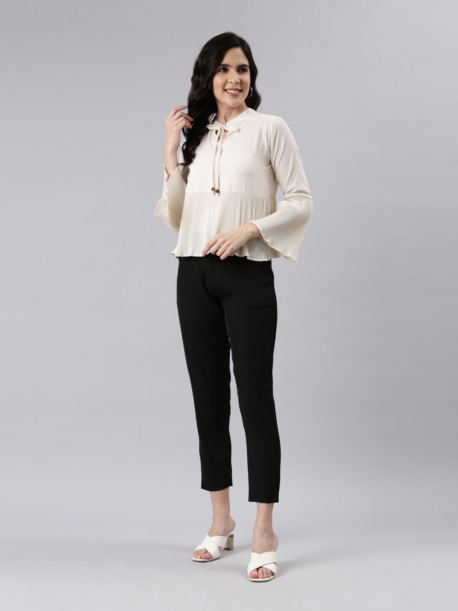 Buy DOROTHY PERKINS Women Black Solid Formal Trousers - Trousers for Women  2447994 | Myntra