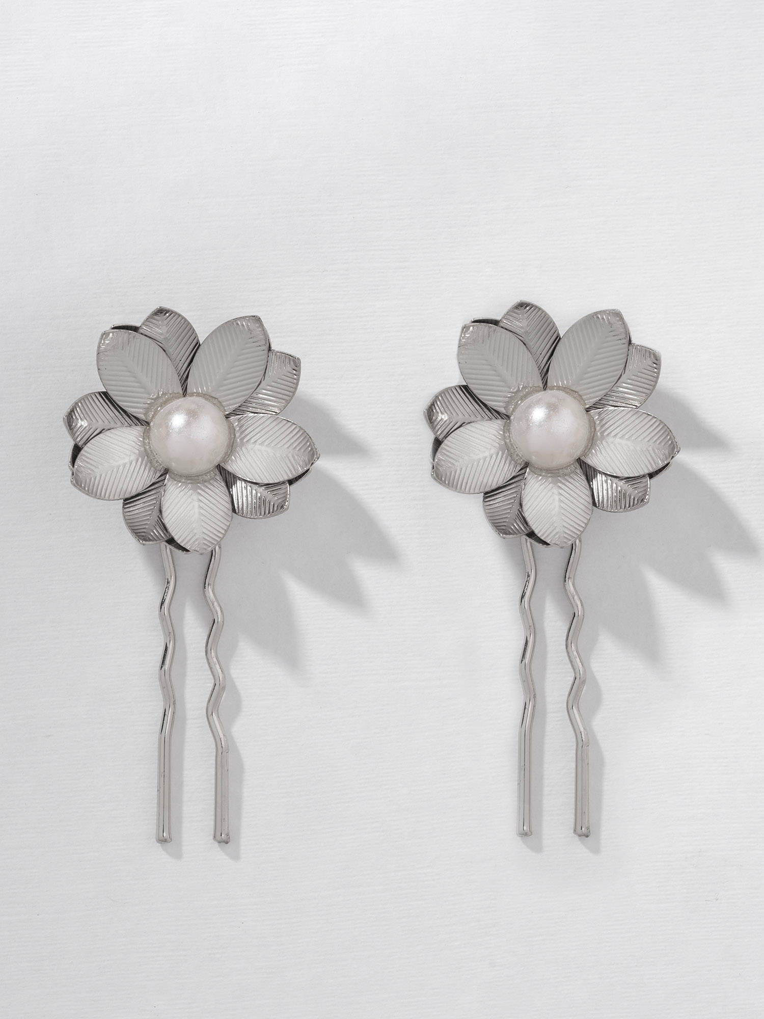 Hair Drama Co. Silver Floral Pearl U Pins (Pack of 2)