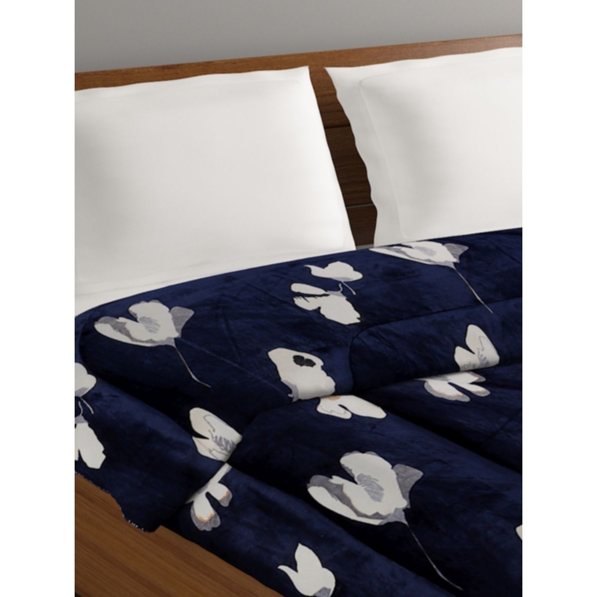 Bombay Dyeing 795 GSM 100 Polyester Blue Juniper Double Comforter Buy