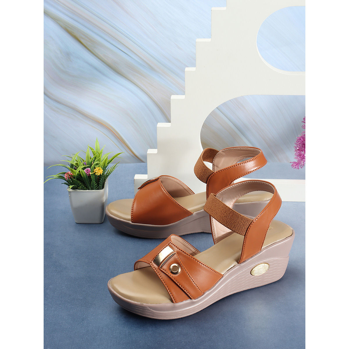 Womens tan deals comfort sandals