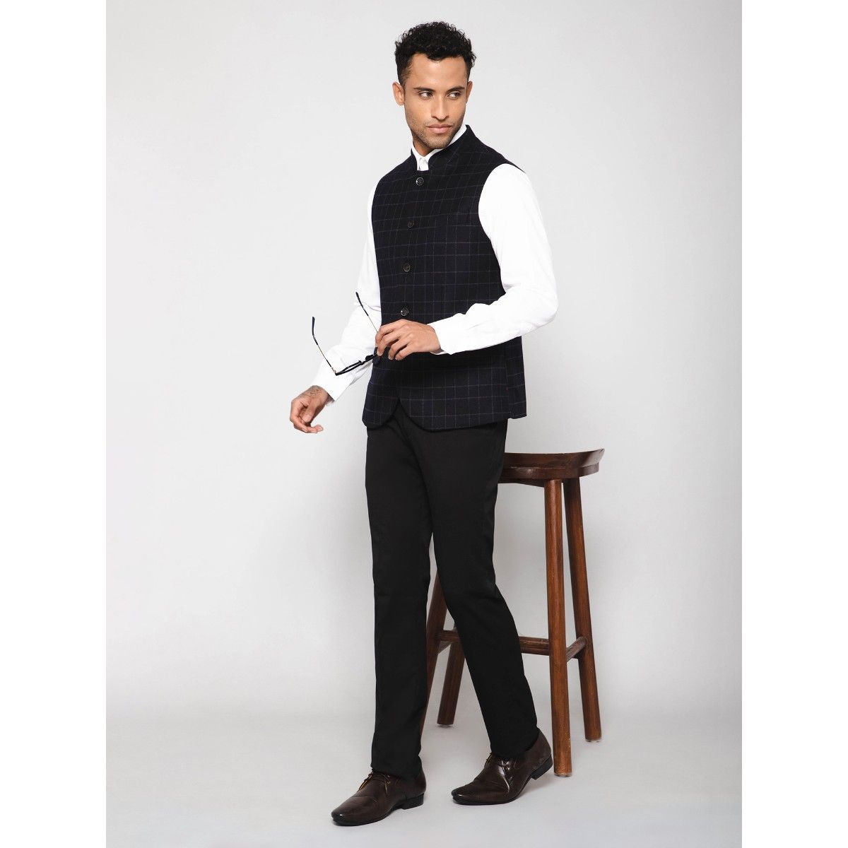 Cantabil discount suits online