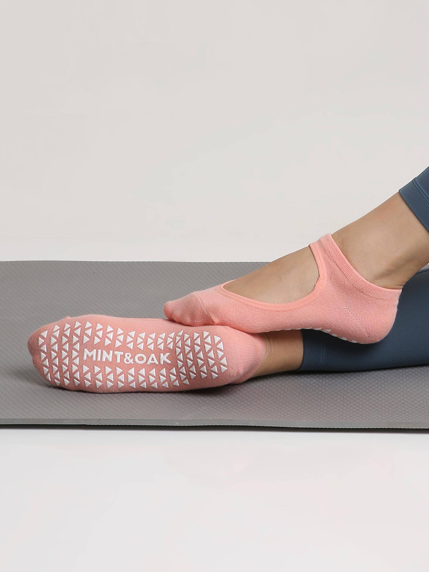 Mint & Oak Yoga And Pilates Non-Slip Socks For Women Peach