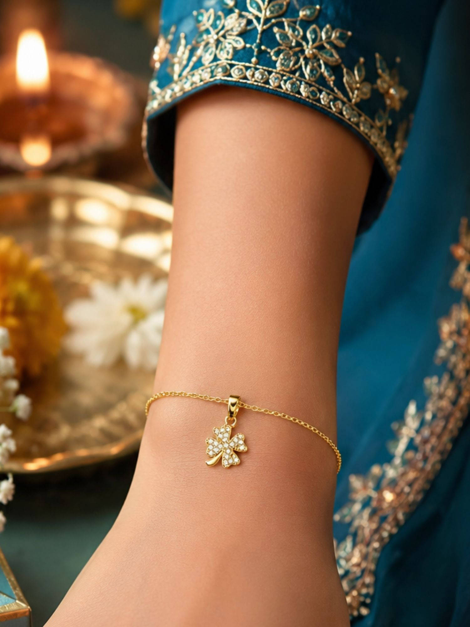 Digital Dress Room Four Leaf Lucky Ad Clover Bracelet Rakhi