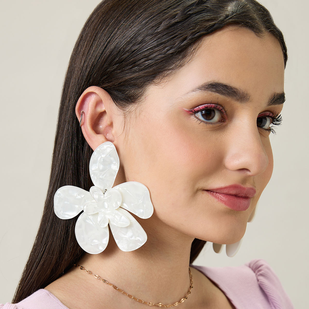 Buy MIXT by Nykaa Fashion White Oversized Flower Moti Earrings Online