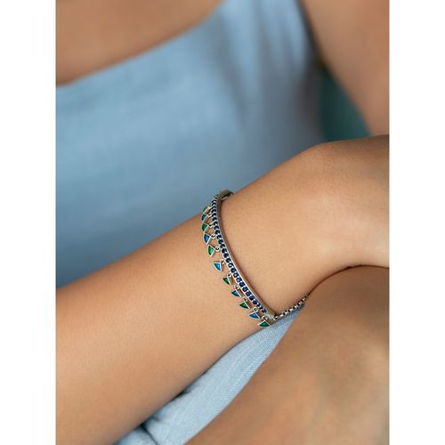 Buy Shaya by CaratLane Owning My Chaotic Order Bracelet in 925