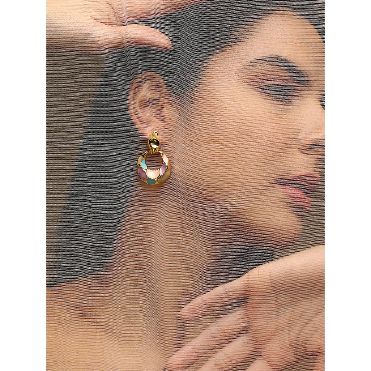 SOHI Womens The Amari Drop Earrings - Blush Pink
