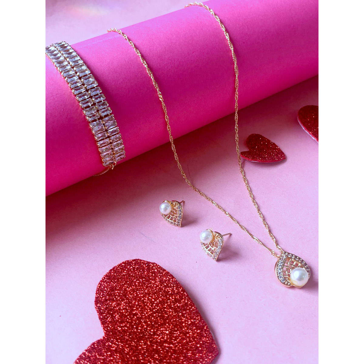 I Jewels Valentine Special Chain Pendant Stud Earrings & Combo Bracelet