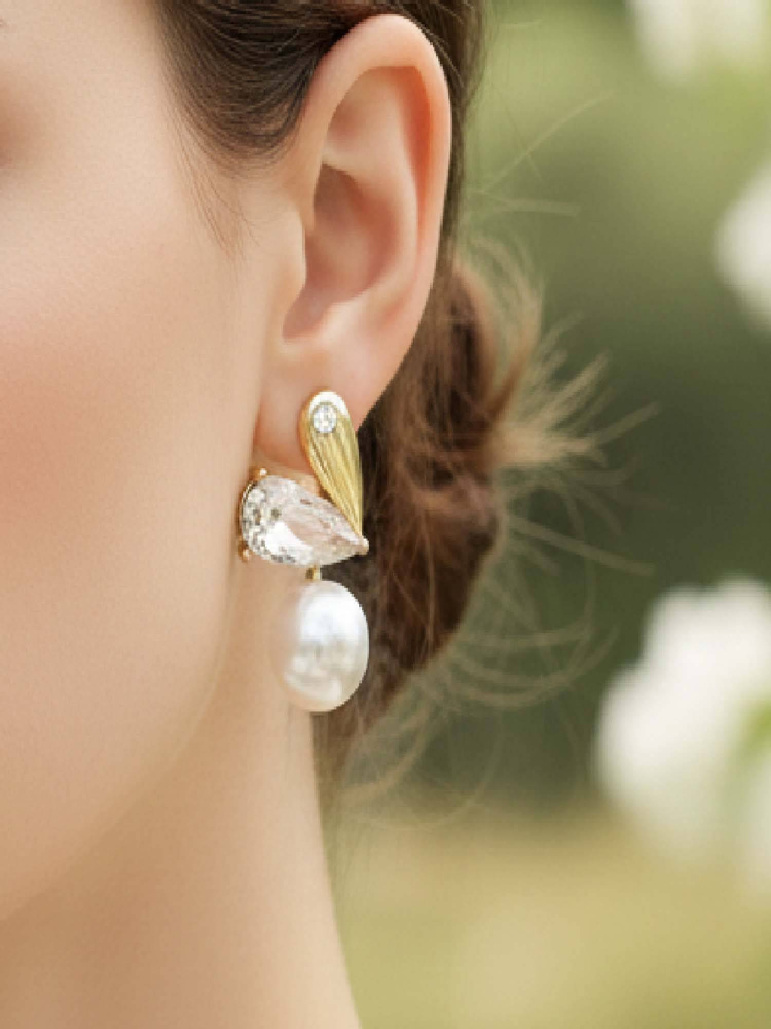Jewelz White Pearl Western Pair Of Earrings