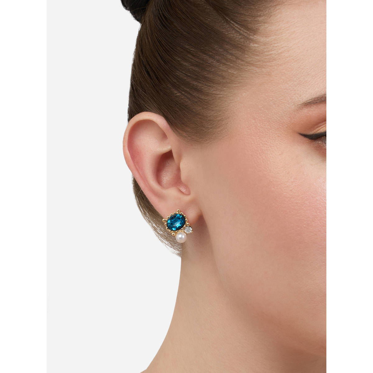 Zaveri Pearls Blue Dazzling Stone and Pearl Embellished Minimal Studs Earring-ZPFK21126