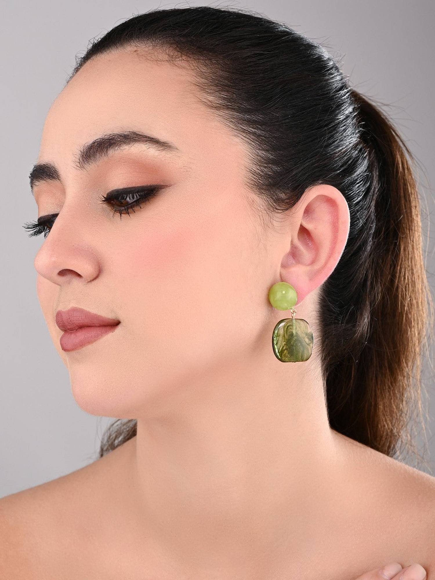REENISAA Olive Luxe Drops Earrings
