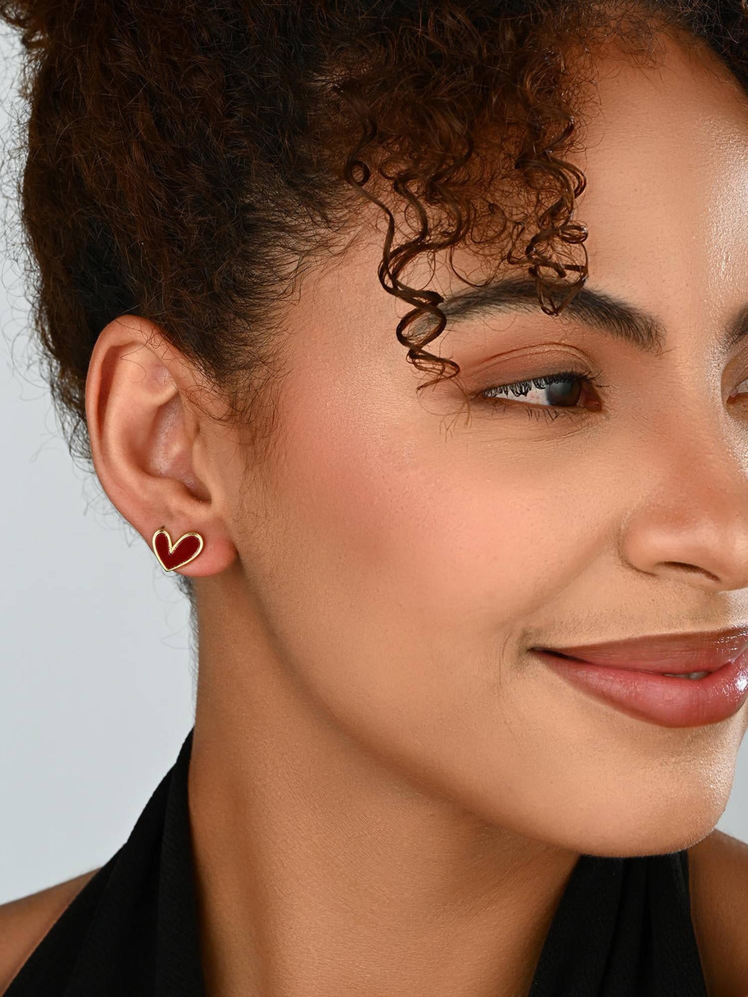 REENISAA Scarlet Heart Red Studs Earrings