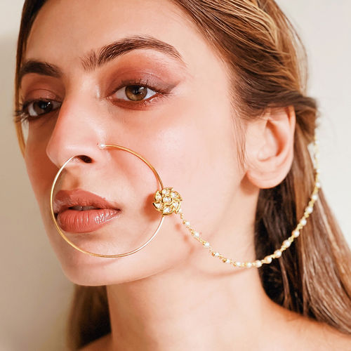 Buy Azai by Nykaa Fashion Ethnic Off-White Gold Bridal Nath Online