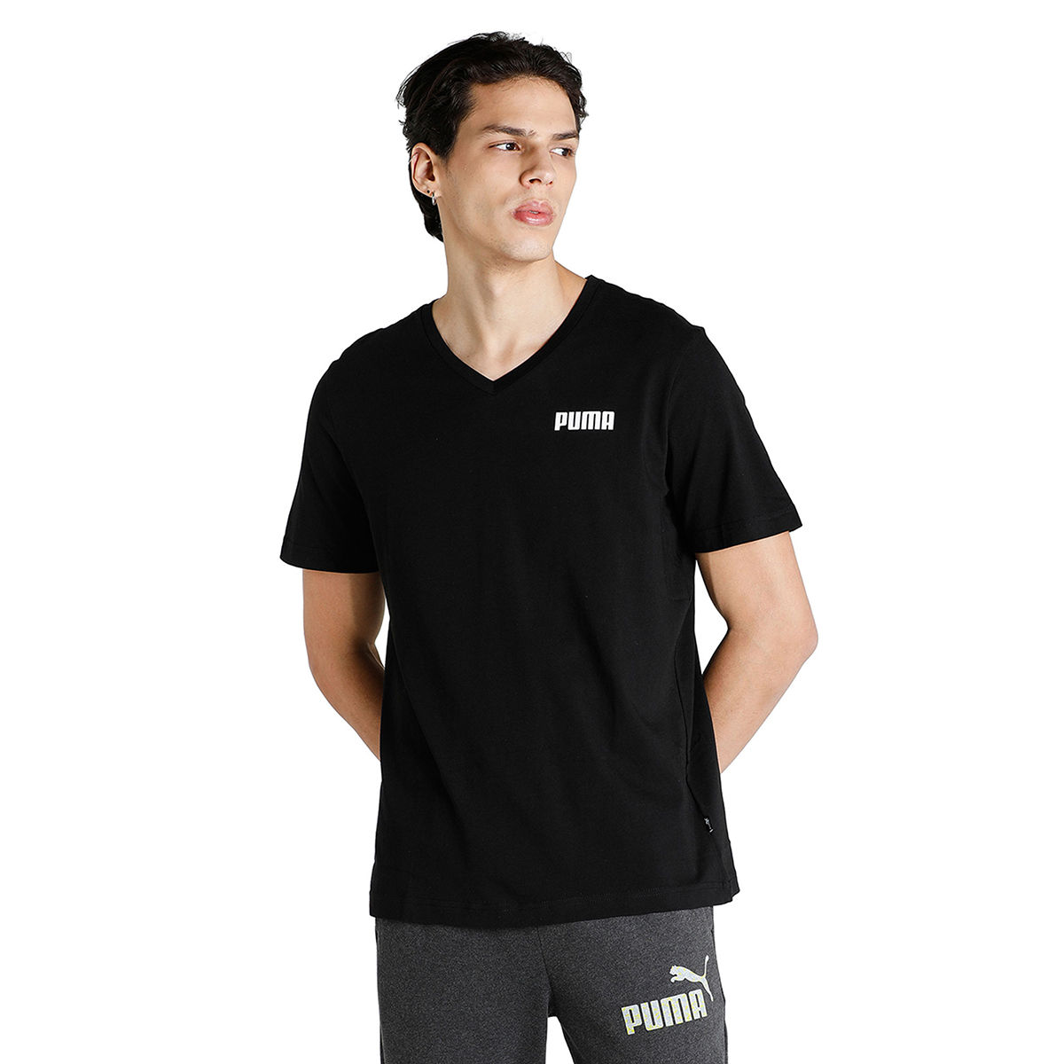 Puma ESS V Neck Mens Black Casual T-Shirt (S)