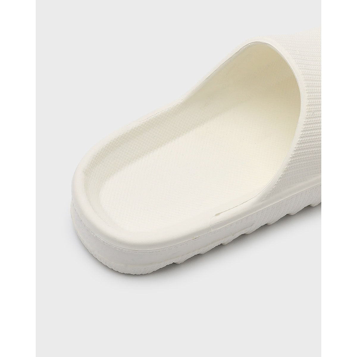Buy Bewakoof Women'S Off White Zig Zag Sliders Online