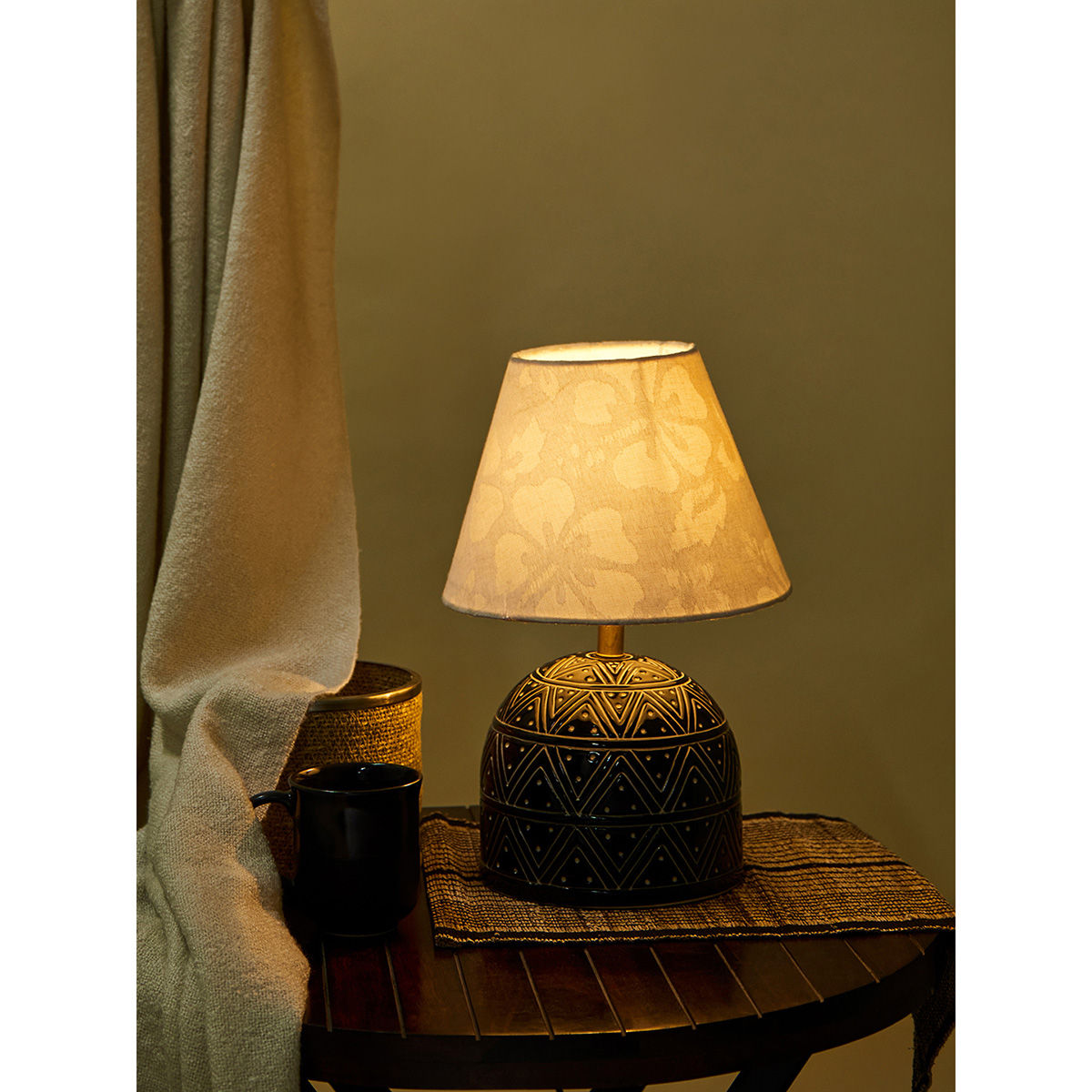 Fabindia Utkeern Maaya Engarved Table Lamp Black Buy Fabindia