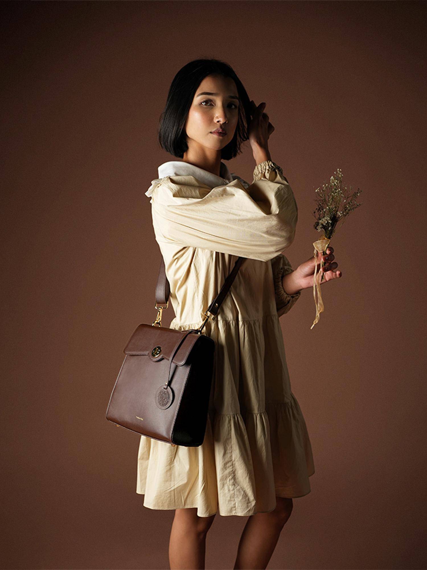 Theater Women Peggy Brown Handbag with Detachable Strap