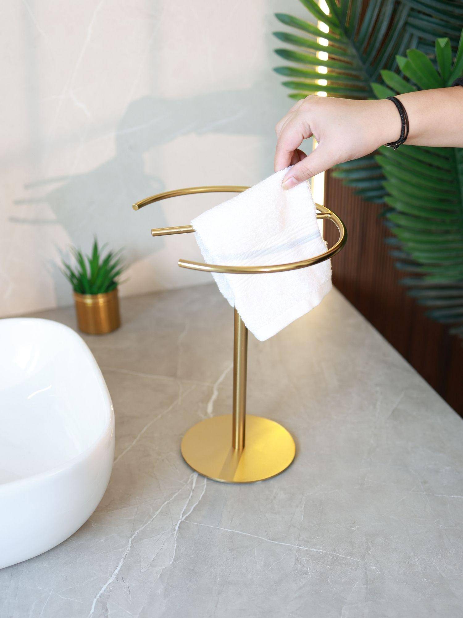 Cinch Home Gold Stainless Steel Towel Stand