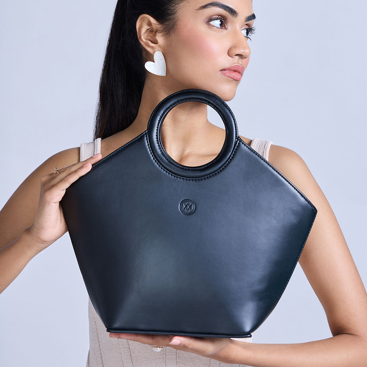 RSVP by Nykaa Fashion Black A Classy Tale Shoulder Bag: Buy RSVP by Nykaa  Fashion Black A Classy Tale Shoulder Bag Online at Best Price in India