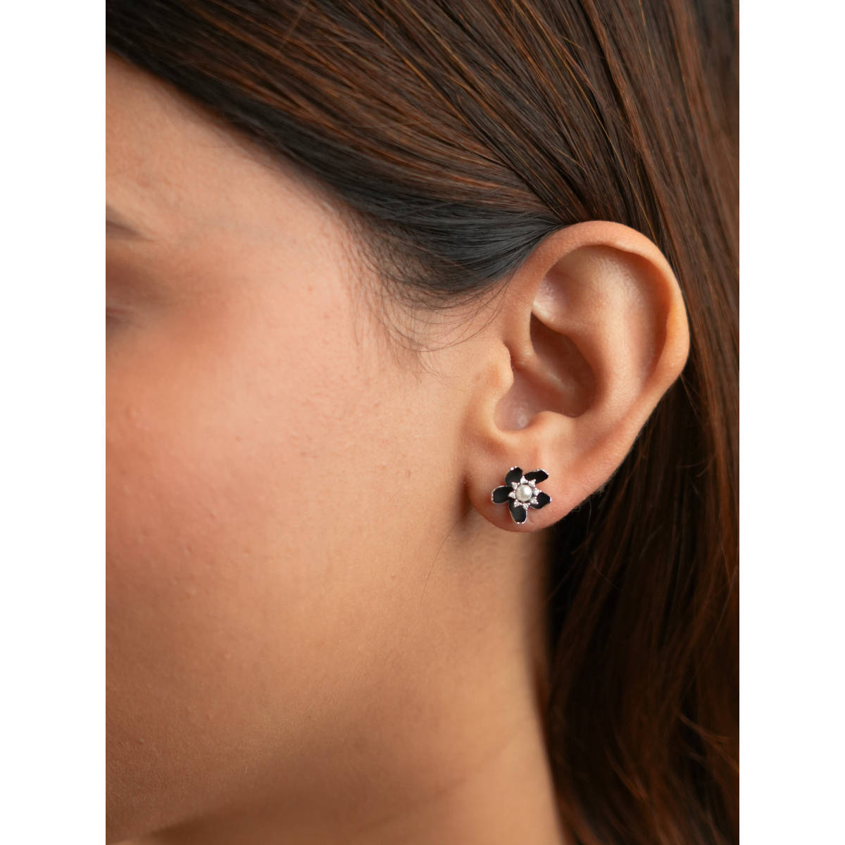 Tora Nyx 925 Sterling Silver Black Floral Earrings