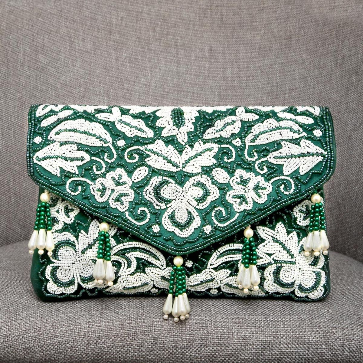 Mulian LilY Green Velvet Evening Bags For Women With Closure Rhinestone  Crystal Embellished Clutch Purse For Party Wedding M453 - Yahoo Shopping
