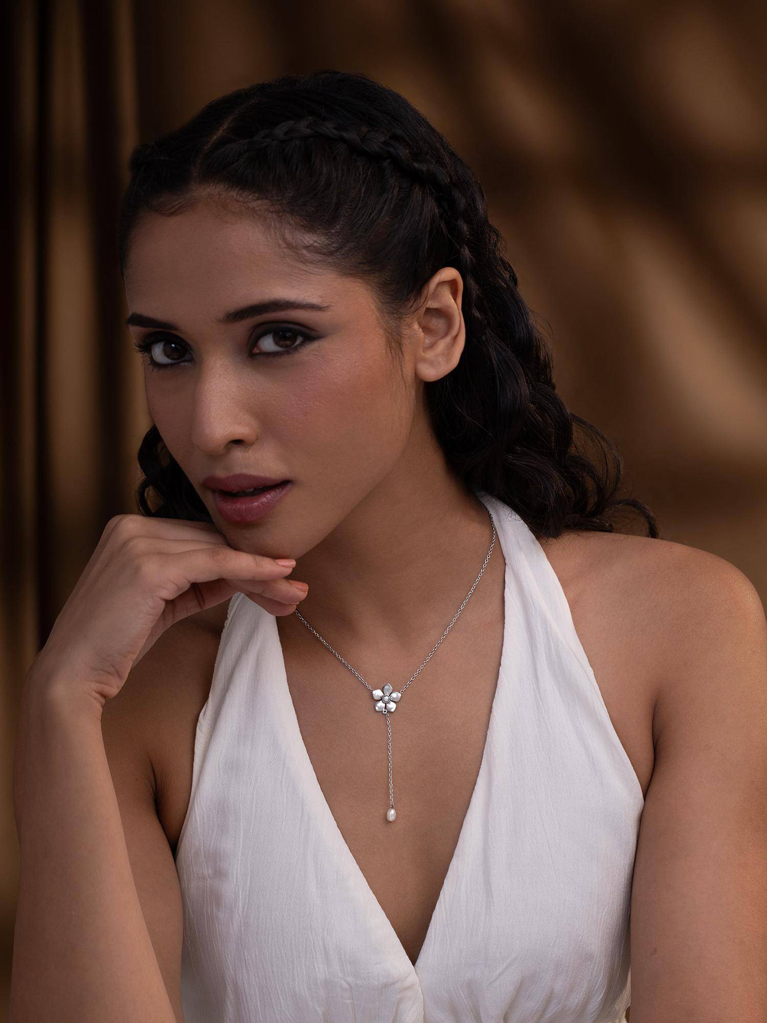 Shaya by CaratLane Kalpana C Necklace In 925 Oxidised Silver