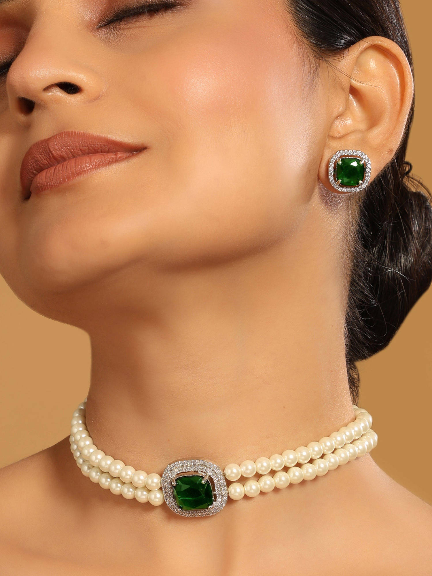 Nuyug Green Brass Rhodium Plated Pearl Necklace and Pair Of Earrings (Set of 2)