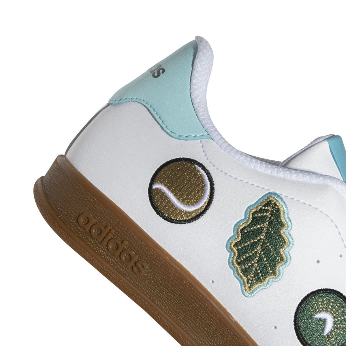 カメ Buy adidas Kamarax Pro Women White Sneakers Online