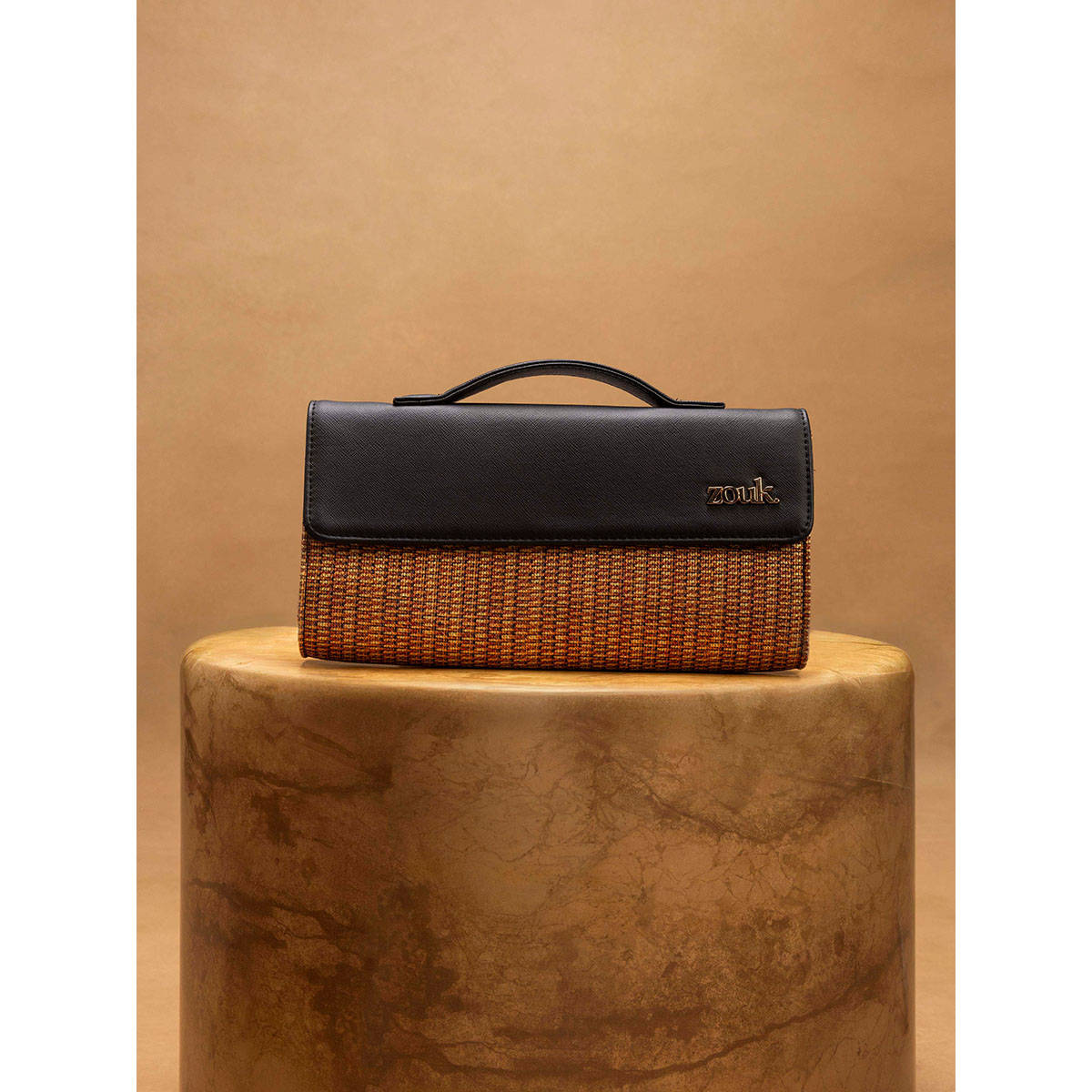 Zouk Brown Woven Jute Clutch and Detachable Strap