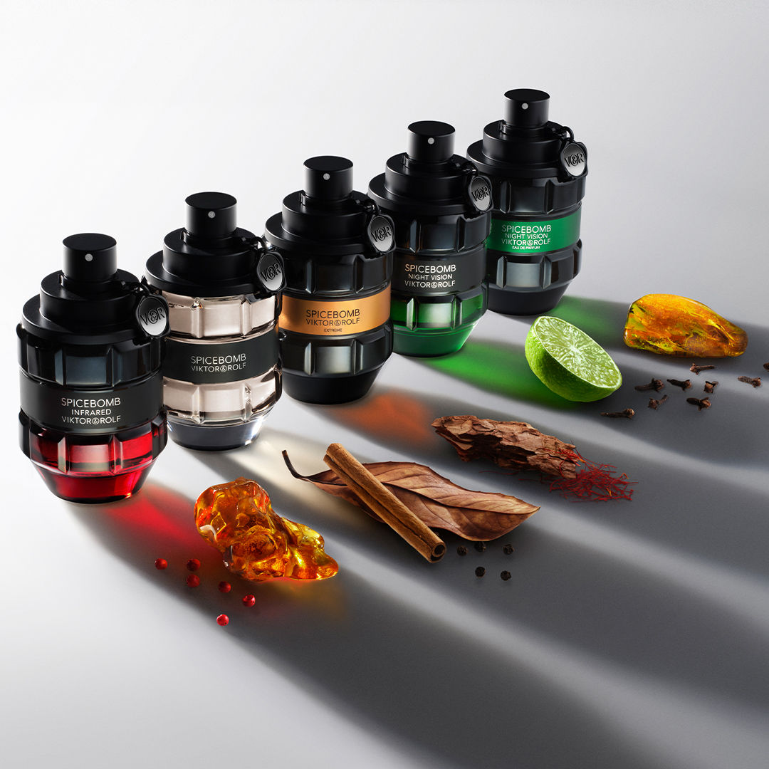 Buy Viktor & Rolf Spicebomb Infrared Eau De Parfum For Him Online