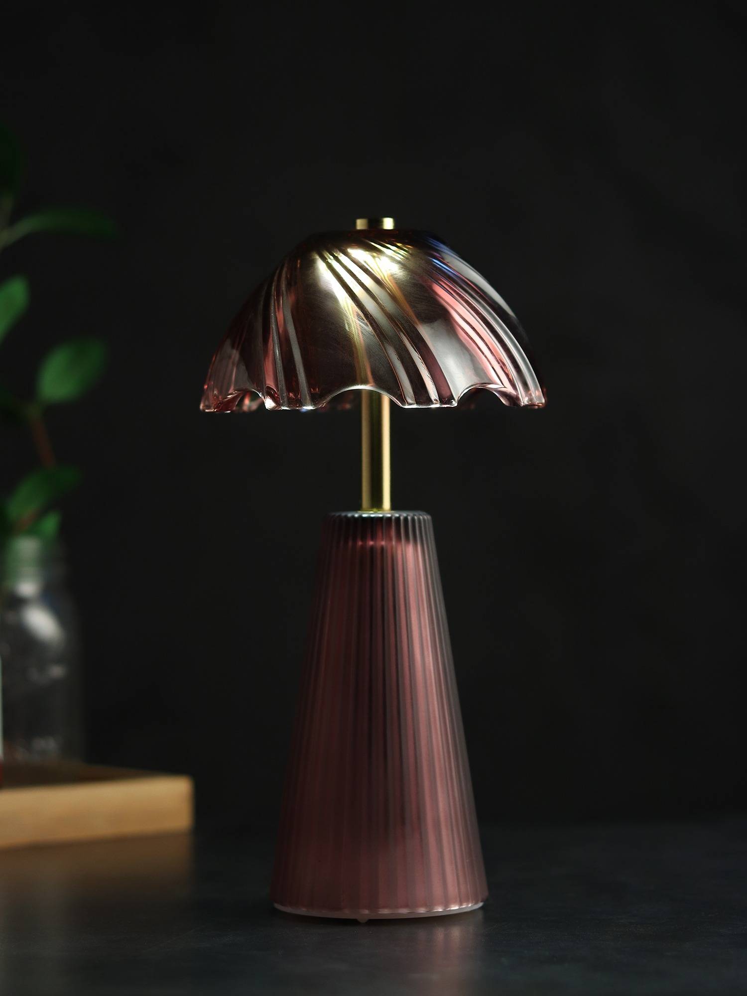 De Maison Decor Calista Crystelle Glass Lamp