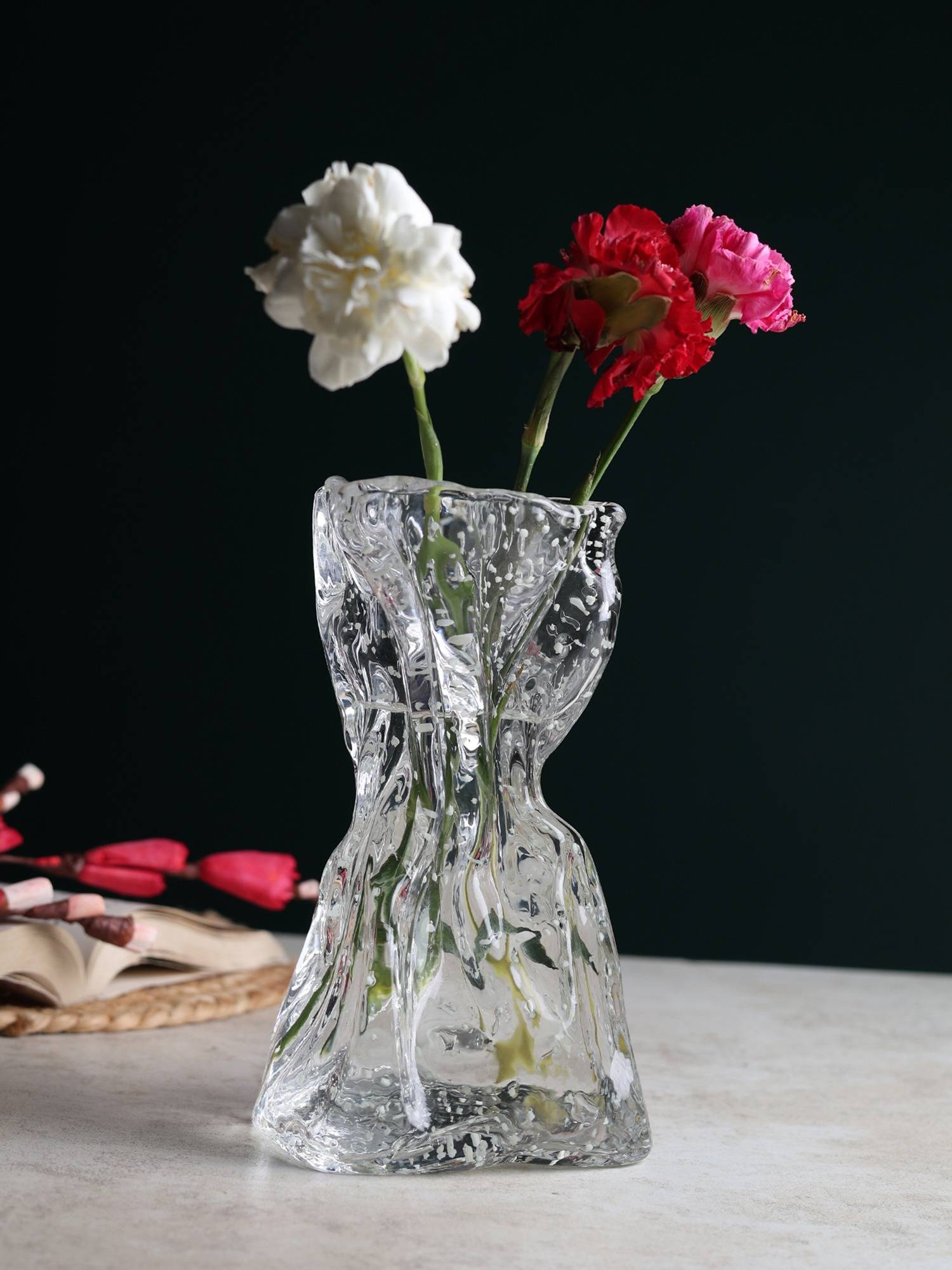 De Maison Decor Vesper Night Glow Crystal Vase