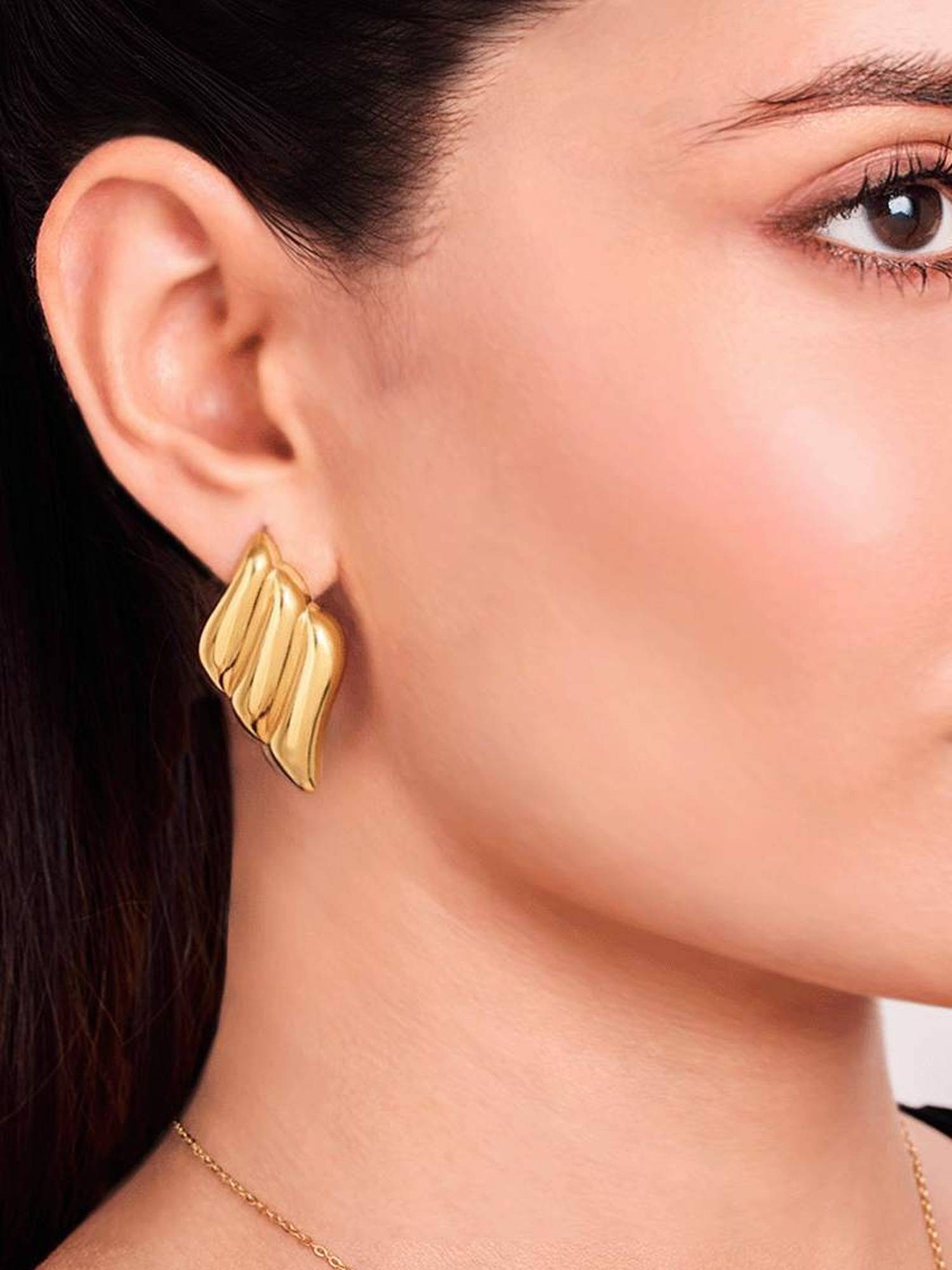 ELRA 18K Gold Plated Sculpted Wing Earrings