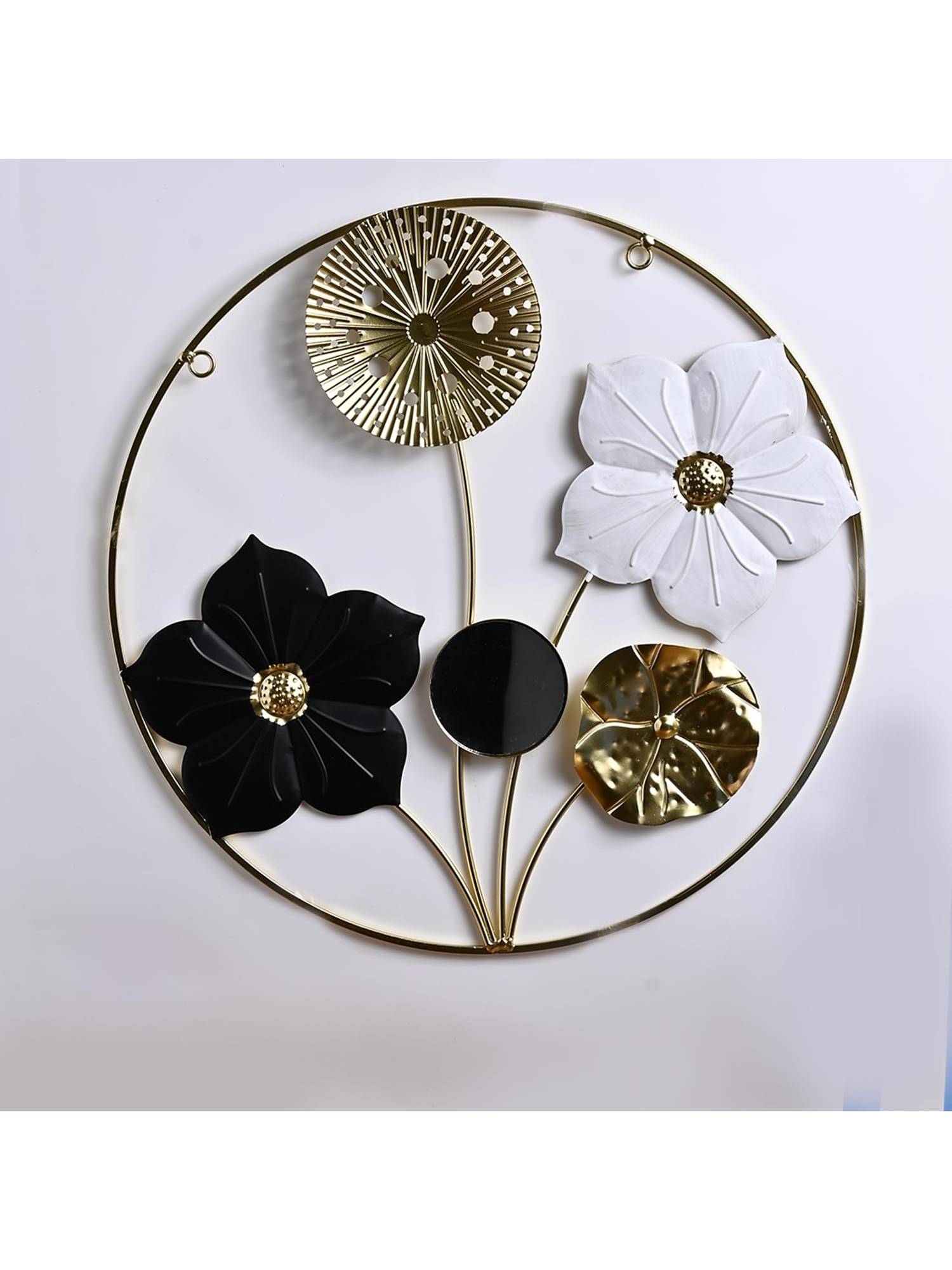 Voncasa Iron Golden Colour Wall Plaque
