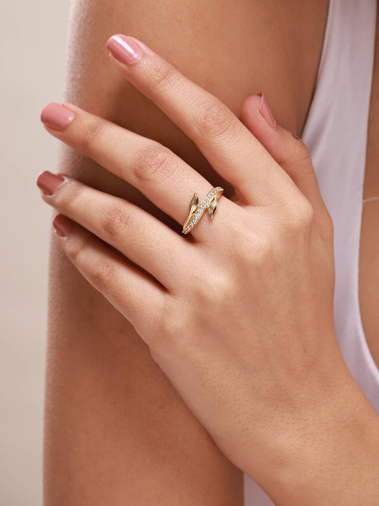 Voylla Leafy Affair Patrelle Ring