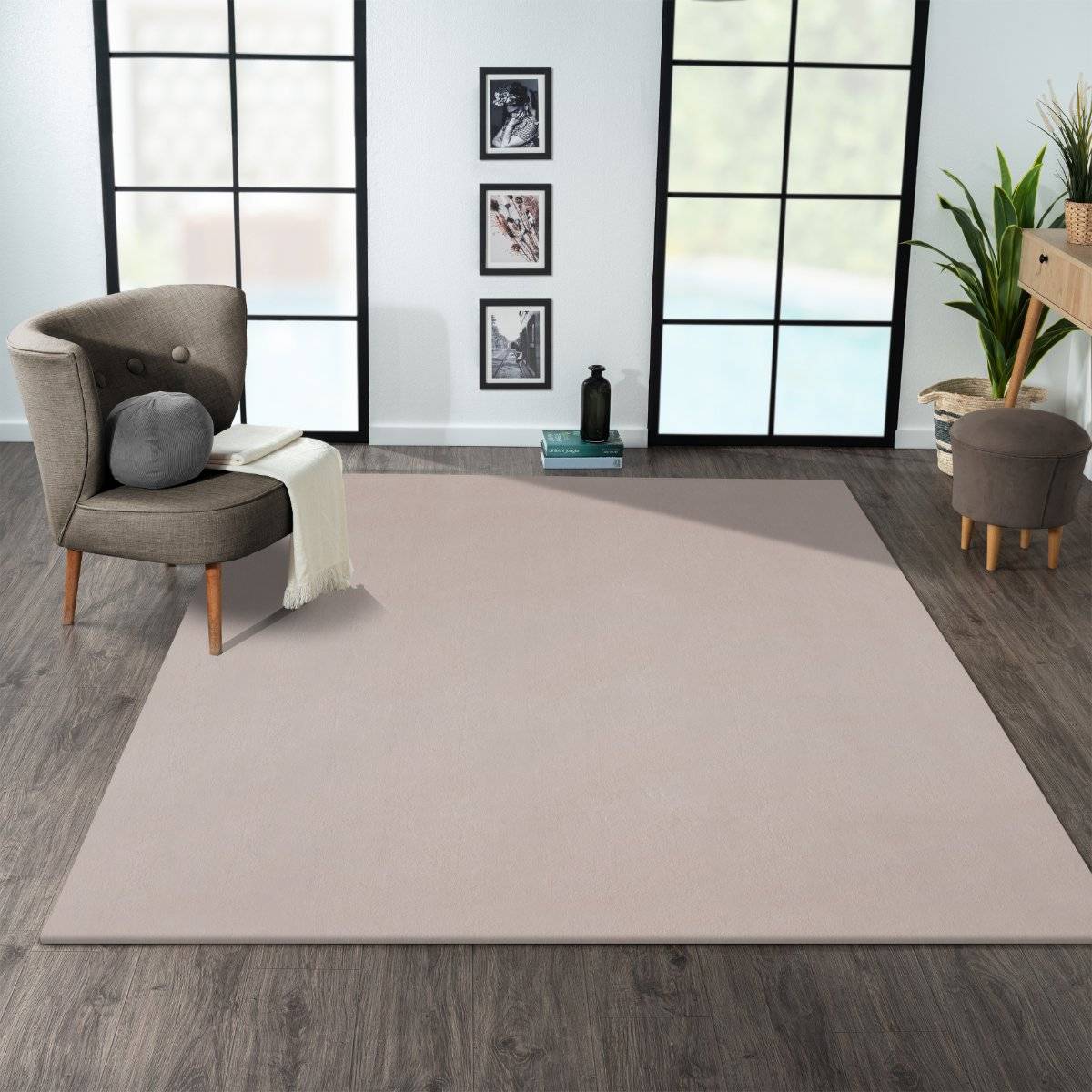 OBSESSIONS Peach Solid Polyester Carpet (5X7 Feet)